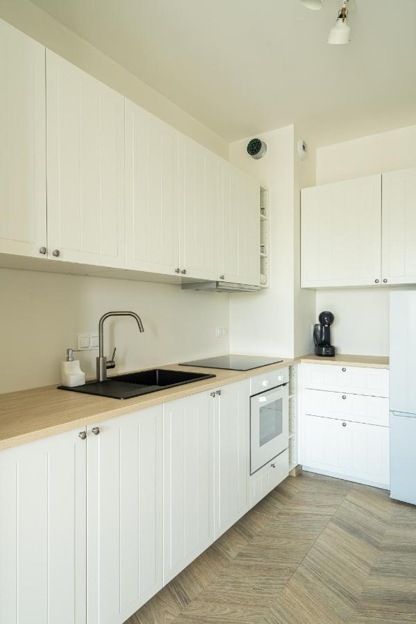 Rentplanet - Apartamenty Zajezdnia Wroclaw Bagian luar foto
