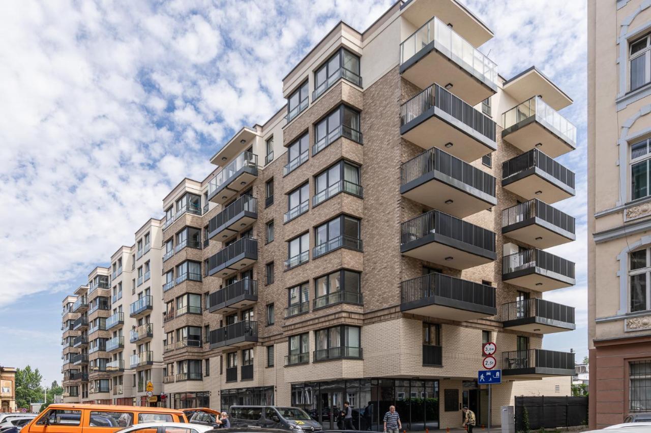 Rentplanet - Apartamenty Zajezdnia Wroclaw Bagian luar foto